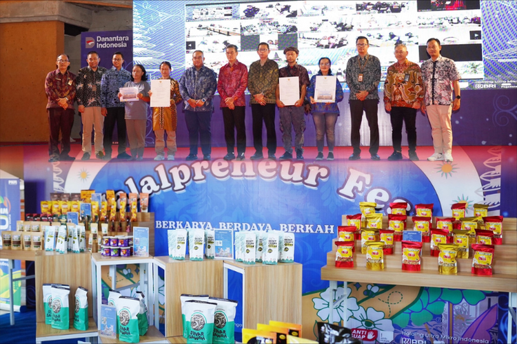 PNM dan MES dorong pertumbuhan UMKM melalui Halalpreneur Fest, program pemberdayaan dan pelatihan untuk mendapatkan sertifikasi halal.