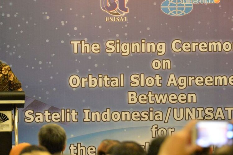 Menhub Budi Karya dalam sambutannya di acara penandatanganan kerja sama slot orbital antara PT Universal Satelit Indonesia (Unisat) dengan Intersputnik Rusia, Selasa (28/2/2017) di hotel Mandarin Jakarta.