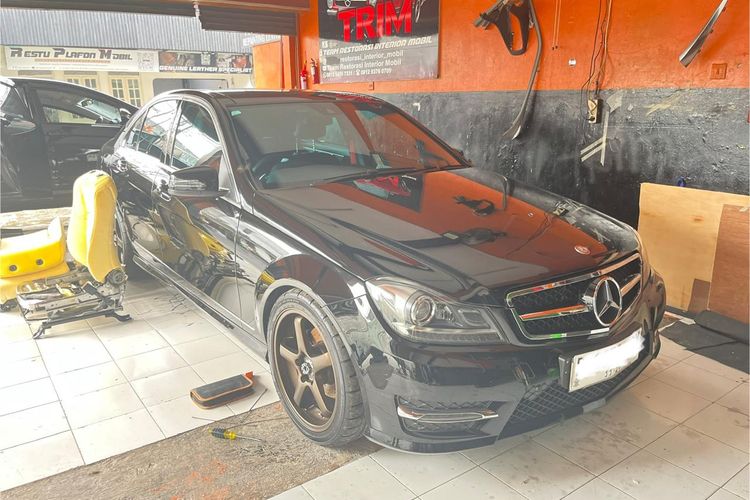 Durasi Perbaikan Interior Mobil Eropa, dari Plafon Sampai Door Trim