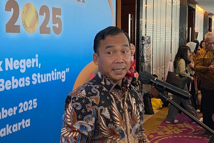 Menteri Kependudukan dan Pembangunan Keluarga, Wihaji, menjelaskan soal stunting, di Jakarta Selatan, Rabu (10/12/2025). 