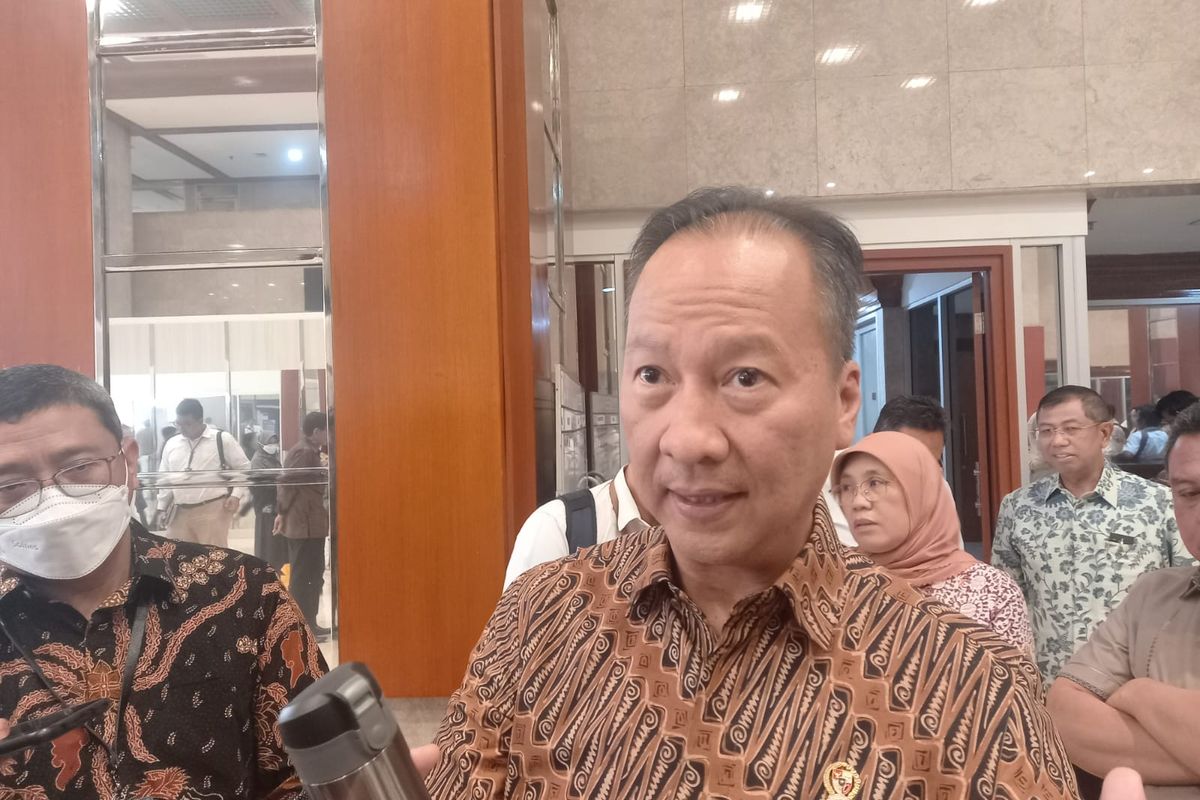 Menteri Perindustrian (Menperin) Agus Gumiwang Kartasasmita di Gedung DPR RI, Senayan, Jakarta, Kamis (31/8/2023).