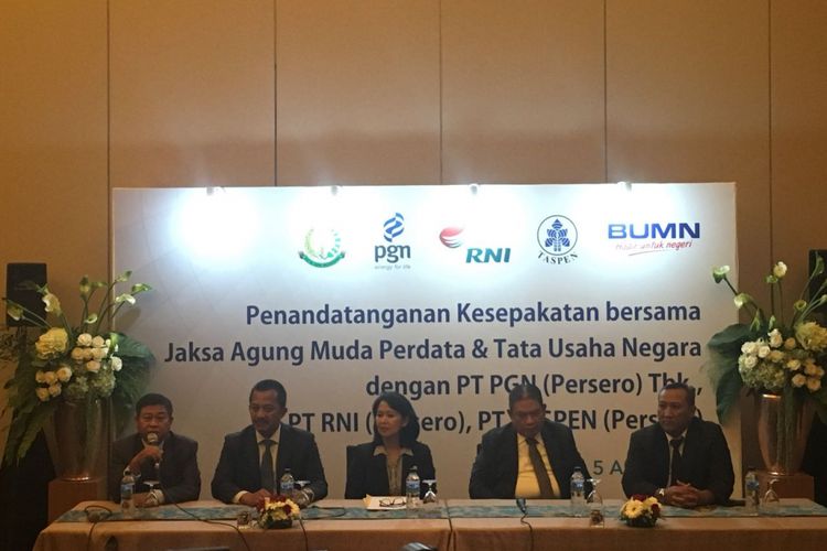 Penandatanganan kesepakatan bersama Jaksa Agung Muda Perdata dan Tata Usaha Negara dengan PT PGN (Persero) Tbk., PT RNI (Persero), PT Taspen (Persero)