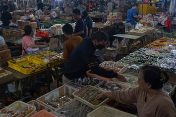 Tanpa Dirigen, Orkestra UMKM Hanya Riuh Tanpa Irama