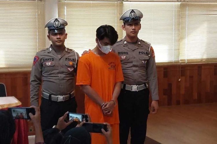 Tabrak Argo, Pengemudi BMW Klaim Hanya Melaju 50–60 Km/Jam