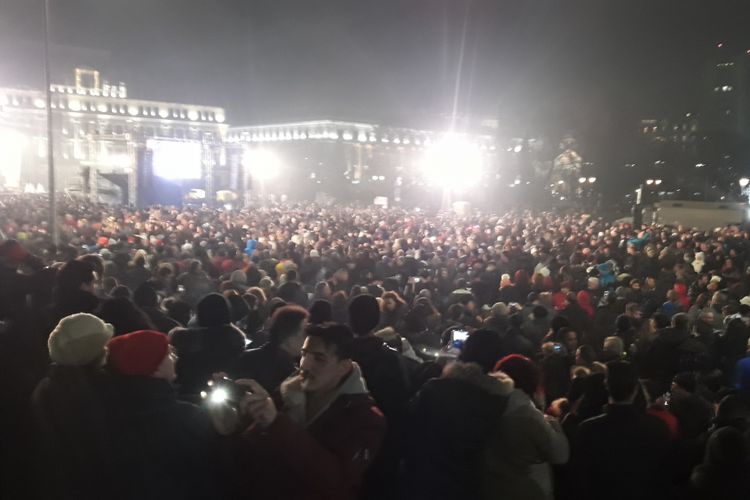 Suasana pergantian tahun di Alexander Battenberg, Sofia, Bulgaria (1/1/2018). 