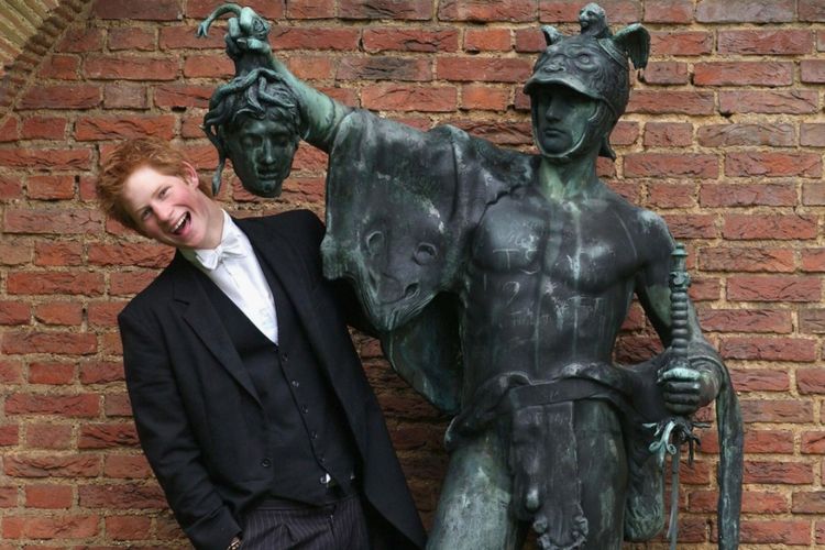 Prince Harry, Duke of Sussex, saat bersekolah di Eton College. 