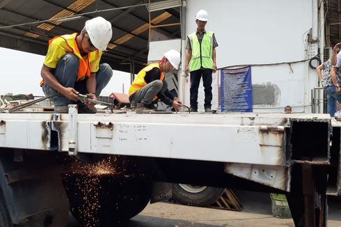 Hukuman buat Truk ODOL, Bodinya Dipotong-potong