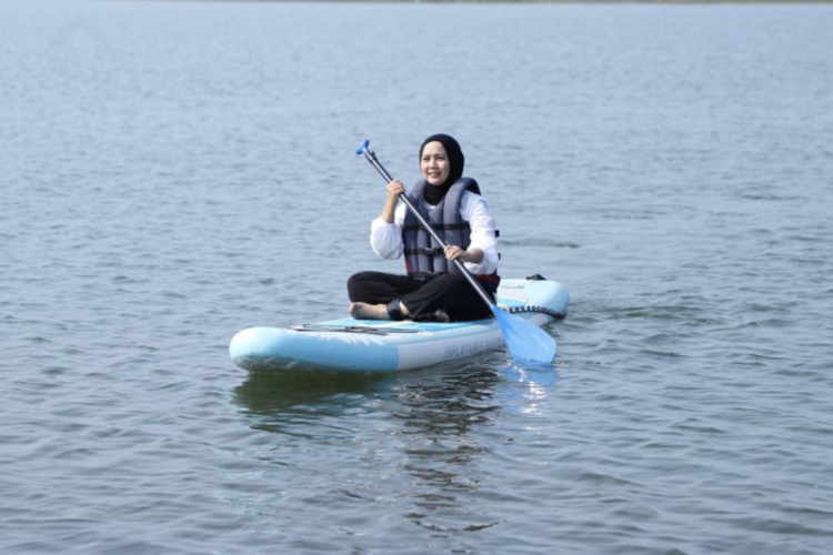 Sensasi Paddle Board di Muara Sungai Opak Baros, Bantul, Kini Diburu Wisatawan