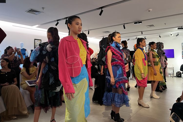 Prodi Desain Produk Mode dan Busana FSRD IKJ kembali menggelar Cikini Fashion Festival (CiFFest) 2025.