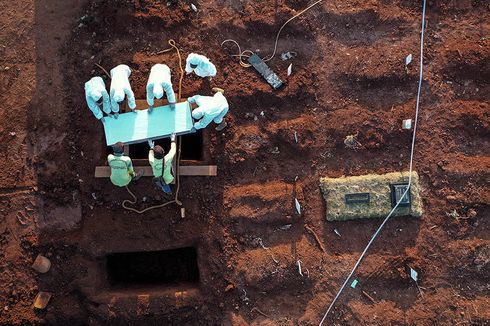 Mahasiswa Unpad Gagas Kafan Jenazah Covid-19 dari Plastik Pati Singkong