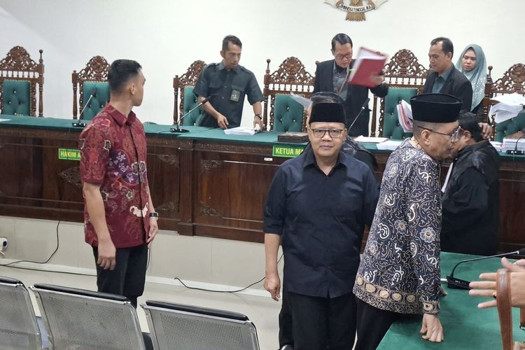 Kasus Pemerasan Pilkada, Eks Gubernur Bengkulu Rohidin Divonis 10 Tahun Penjara