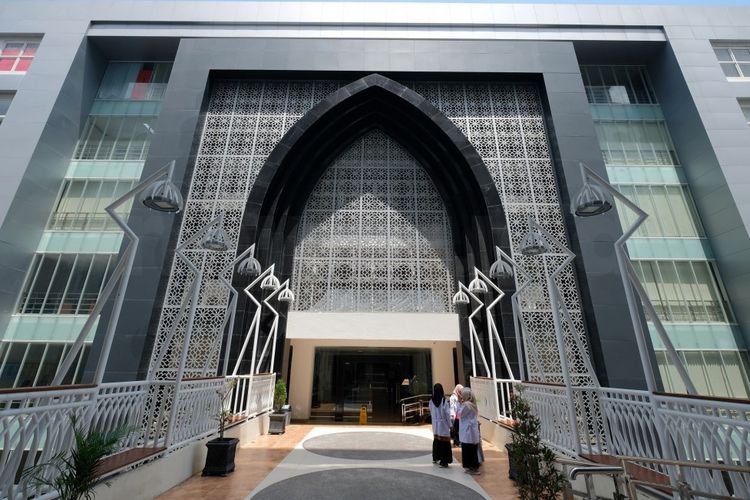 Gedung Laboratorium Terpadu Universitas Ahmad Dahlan (UAD) Yogyakarta.