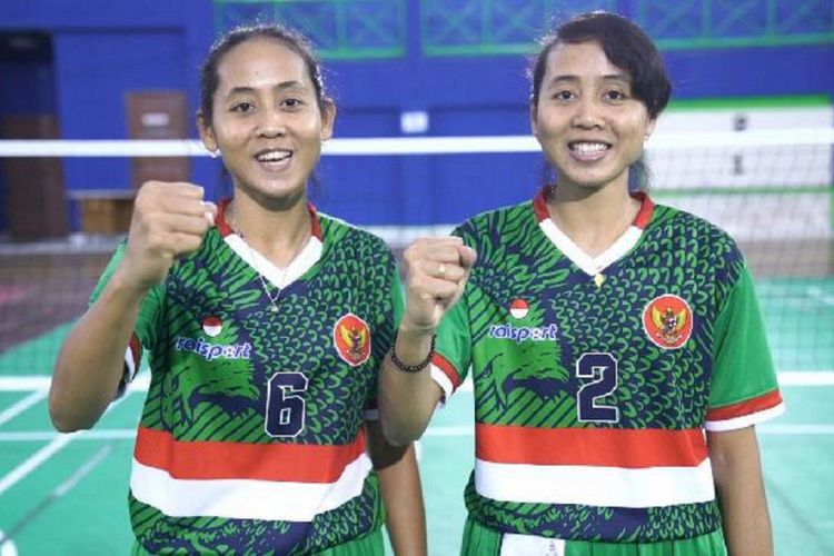 Lena (kanan) dan Leni (kiri) atlet kembar sepak takraw tim putri andalan Indonesia di Asian Games 2018. 