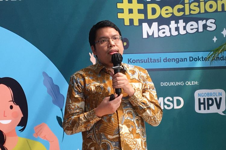 Dokter spesialis penyakit dalam, dr. Anshari Saifuddin Hasibuan, dalam konferensi pers Update Jadwal Kalender Imunisasi Dewasa – Revaksinasi HPV di Menteng, Jakarta, Rabu (27/8/2025).