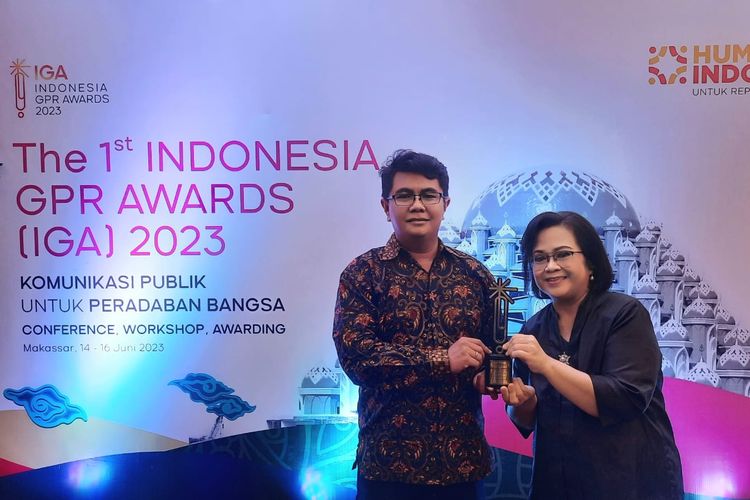 Humas dan Informasi Publik UNJ meraih penghargaan Kategori Lembaga Humas Pemerintah Terbaik, sub-kategori Perguruan Tinggi Negeri Indonesia Government Public Relations Award (IGA) 2023.