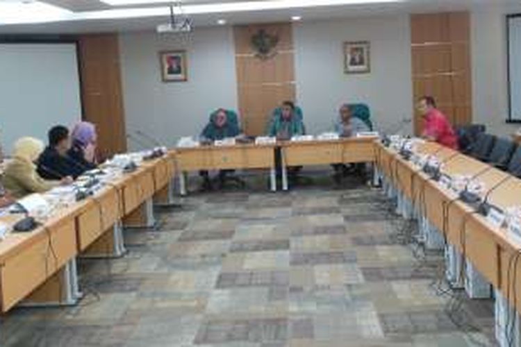Rapat Komisi A DPRD DKI Jakarta bersama Komisi Pemilihan Umum (KPU) DKI Jakarta, di DPRD DKI Jakarta, Senin (17/10/2016).