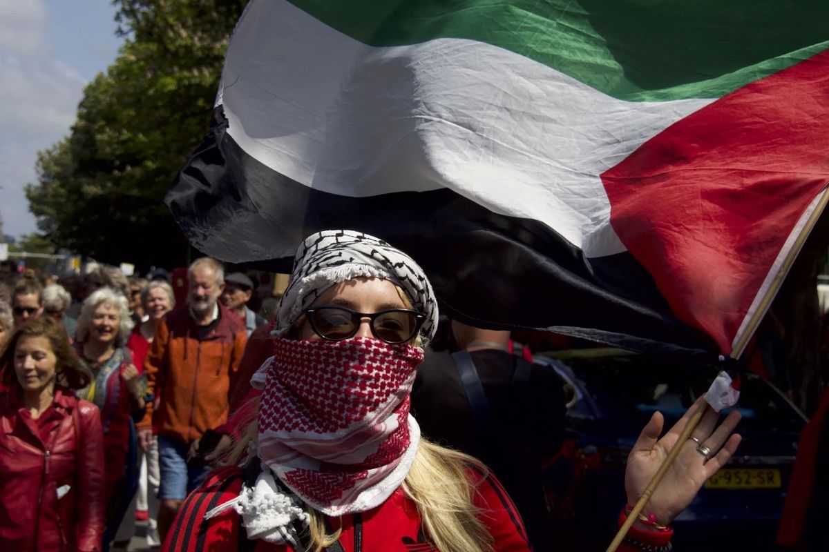 Puluhan Ribu Orang Berdemo di Den Haag Menuntut Tindakan Pemerintah Belanda atas Perang di Gaza
