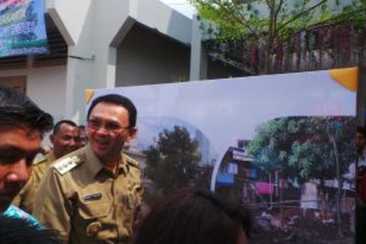 Gubernur DKI Jakarta Basuki Tjahaja Purnama saat meresmikan Ruang Publik Terpadu Ramah Anak (RPTRA) Karet Tengsin, Jakarta Pusat, Rabu (30/12/2015).