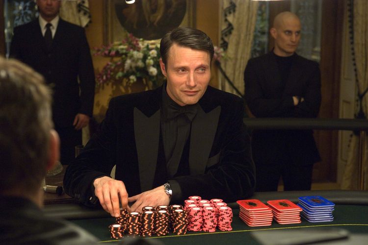 Mads Mikkelsen dalam film Casino Royale