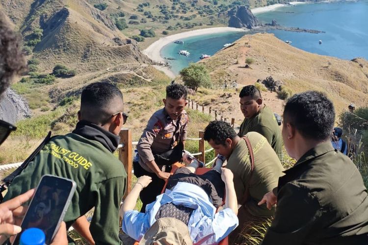 Turis China Pingsan Saat Trekking di Pulau Padar, Tetap Lanjut Wisata Usai Dievakuasi
