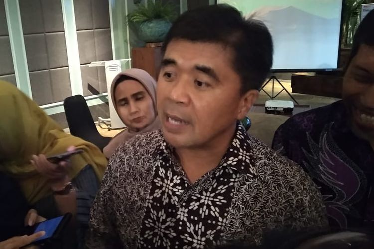 Direktur Keuangan Adira Finance I Dewa Made Susilo dalam diskusi Dinamika Layanan Berbasis Syariah di Jakarta, Jumat (10/5/2019).