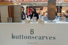 Mencoba Produk Kecantikan di Buttonscarves Beauty Exhibition PIM 2