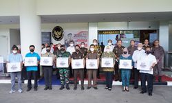 Kejagung Beri Bantuan Sembako hingga Alat Kantor untuk Korban Gempa di Cianjur