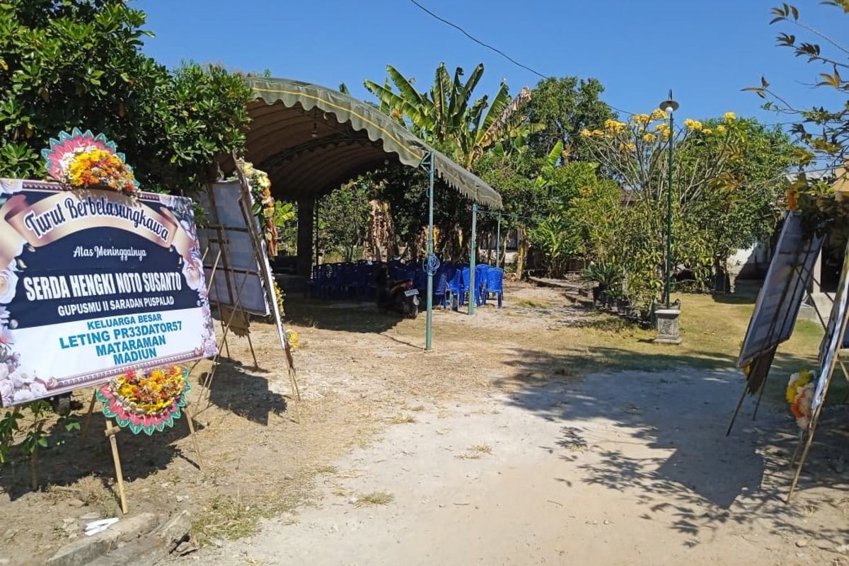 Sambil Menahan Tangis, Istri Kenang Sosok Serda Hengki yang Gugur dalam Ledakan Gudang Amunisi