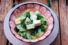 Resep Sup Tahu Sawi Asin, Sayur Bening Hanya 2 Langkah Masak