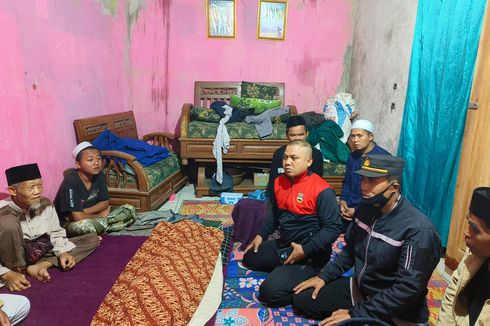 Warga Bandung Barat Tewas Tersambar Petir Saat Shalat Ashar di Mushala