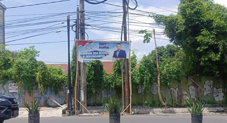 Alat Kampanye Masih Terpasang di Surabaya, Bawaslu Janji Selesaikan Hari ini
