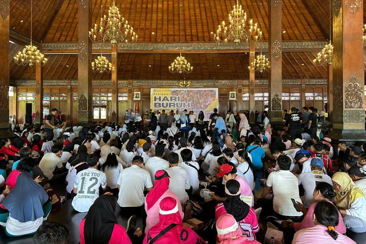 Aksi May Day di Solo dan Ancaman Respati soal Perizinan Usaha