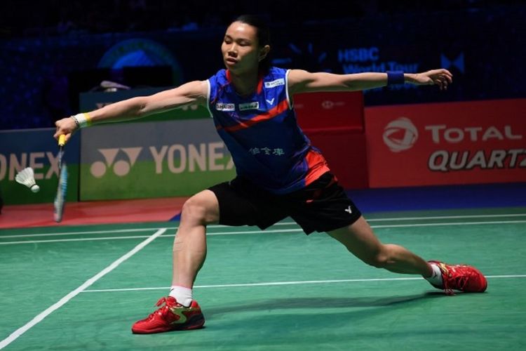 Aksi atlet Taiwan, Tai Tzu Ying, pada semifinal All England 2018 di Arena Birmingham, Sabtu (17/3/2018).