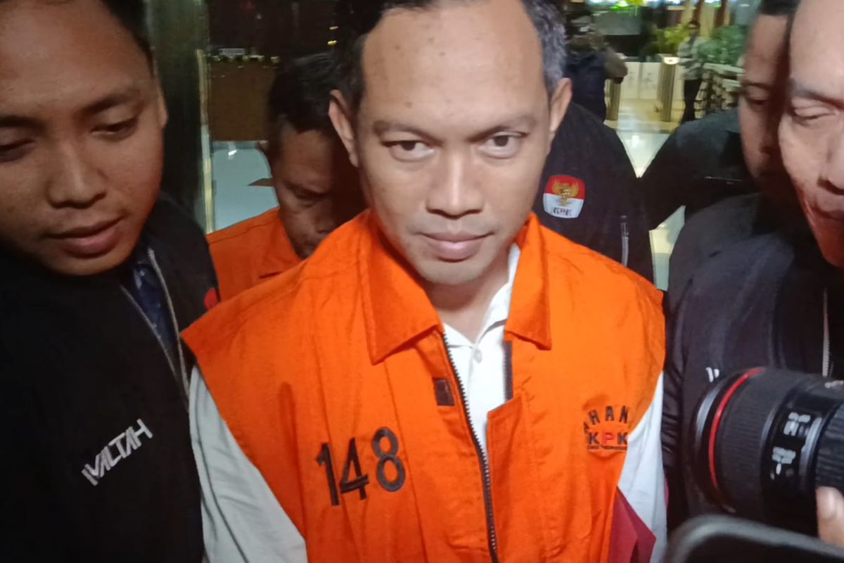 Bupati Cilacap Tersangka KPK, Diduga Paksa Bawahan Beri THR Rp 610 Juta