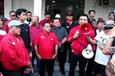 Datangi DPC PDI-P, Massa Banteng Solo Minta Megawati Restui Achmad Purnomo dan Teguh di Pilkada Solo