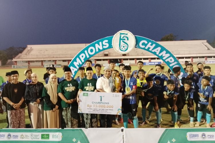 Ponpes Darul Amanah Kendal Juara Football Santri 2026, Gus Yasin Puji 