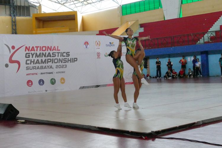 Kejuaraan Nasional (Kejurnas) Gymnastics 2023 berlangsung sukses di GOR Senam Nusantara, Surabaya, Jawa Timur, pada Kamis (19/10/2023).