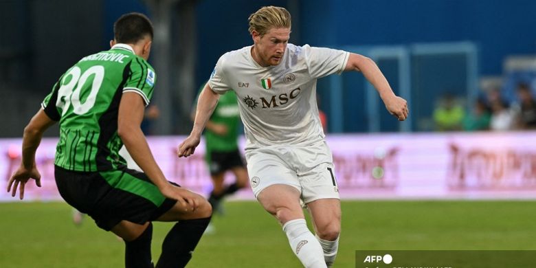 Aksi Kevin De Bruyne kala bermain dalam laga pekan pertama Liga Italia 2025-2026 antara Sassuolo vs Napoli di Stadion Mapei, Sabtu (23/8/2025).