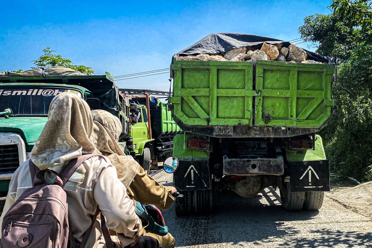 Desakan Warga Citatah Bandung Barat Gagal, Jalur Truk Tambang Tetap Lewati Permukiman
