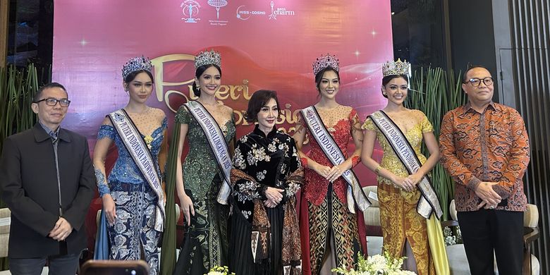 Press Conference Pemilihan Puteri Indonesia 2026 di Hutan Kota by Plataran, Jakarta Pusat, Sabtu (18/4/2026).