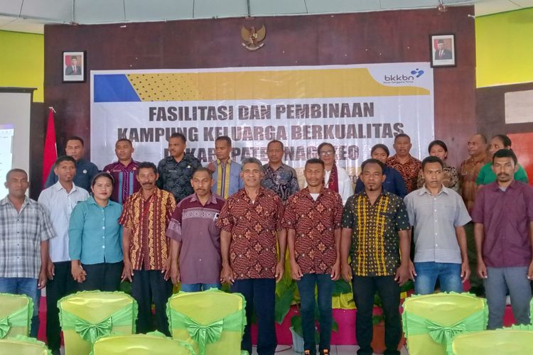 Badan Kependudukan dan Keluarga Berencana Nasional (BKKBN) Nusa Tenggara Timur (NTT) menggelar kegiatan pembinaan Kampung Keluarga Berkualitas di Kabupaten Nagekeo, NTT, Selasa (3/10/2023).