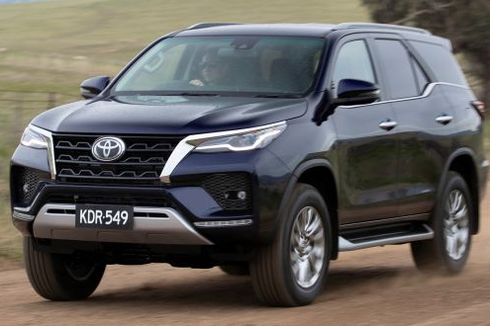 Toyota Segarkan Fortuner Australia, Ini Bedanya dengan di Indonesia