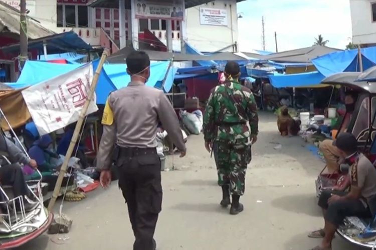 Tim Covid Sisir Pasar Wonomulyo, Pedagang Reaktif Covid, Kabur dari Toko dan Rumahnya