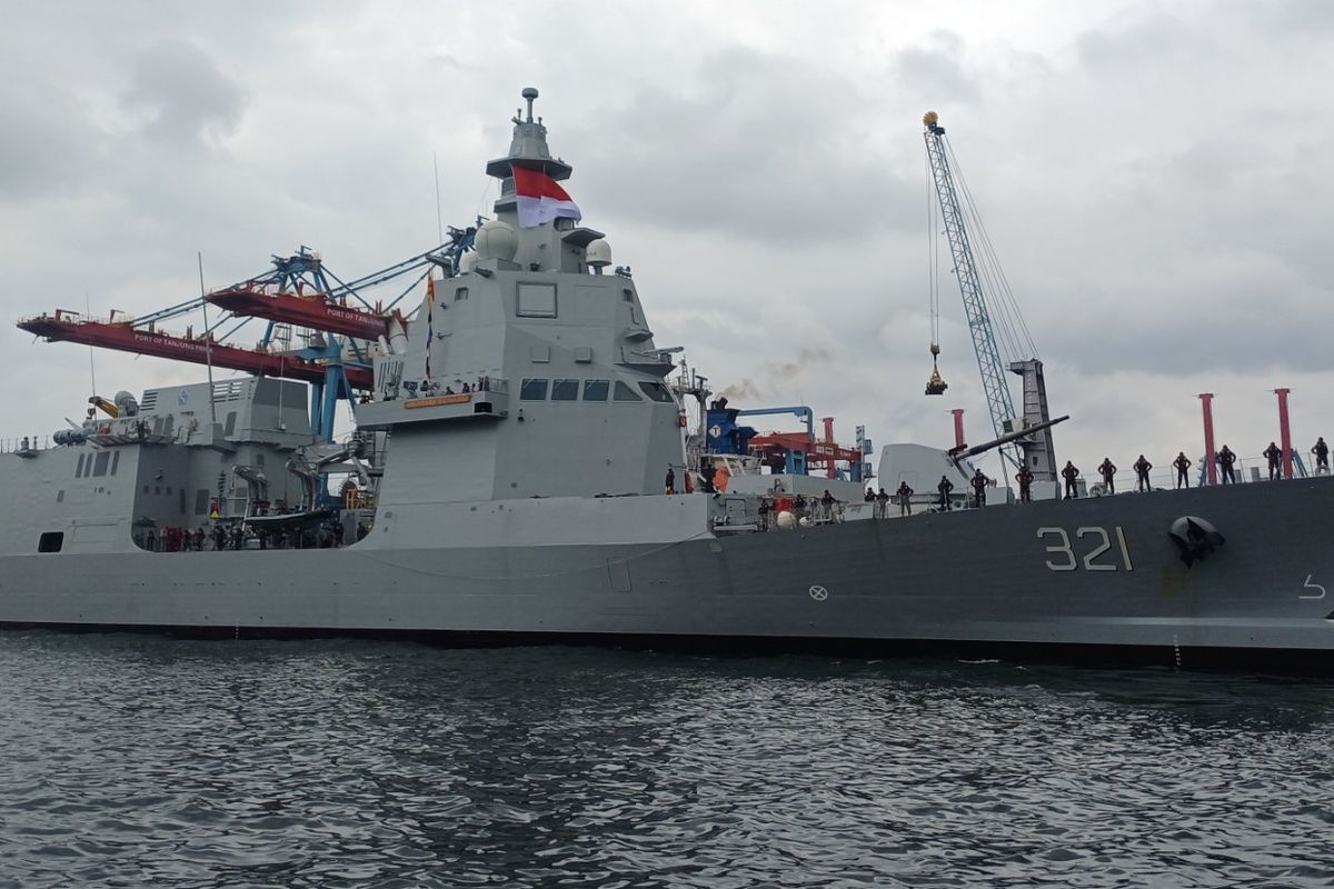 KRI Prabu Siliwangi-321 Bersandar di Tanjung Priok, Resmi Diserahkan ke TNI  AL