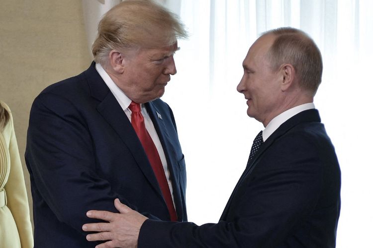 Usai Disambangi Menlu Iran, Putin Telepon Trump 90 Menit, Bahas Apa?