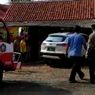 Mengantuk Saat Mengemudi, Pengendara Mobil Tabrak Ruko di Purworejo