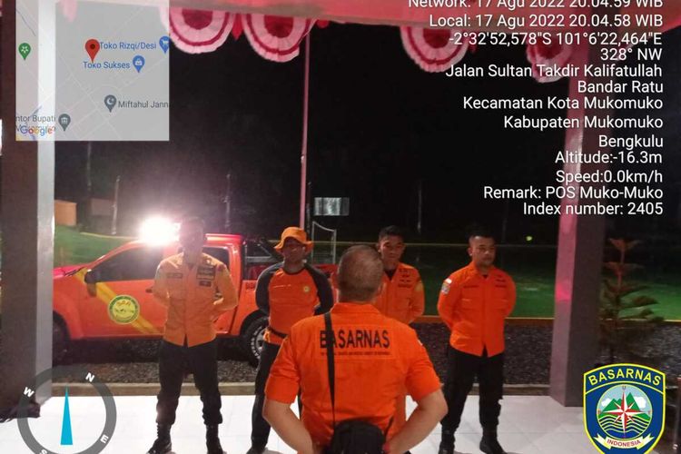 Tim SAR jelang persiapan evakuasi dua petugas patroli TNKS yang gugur tertimpa pohon tumbang, Rabu (17/8/2022).