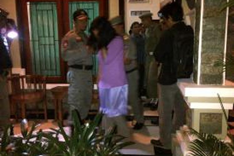 Razia penyakit masyarakat di beberapa hotel di Kota Mataram. 