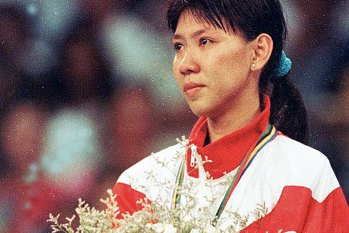 Susi Susanti, Meraih Medali Emas Bulutangkis Olympiade Barcelona Tahun 1997

Kompas/Kartono Ryadi (KR)
03-08-1992