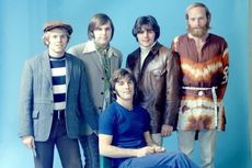 Lirik dan Chord Lagu Santa’s Beard - The Beach Boys